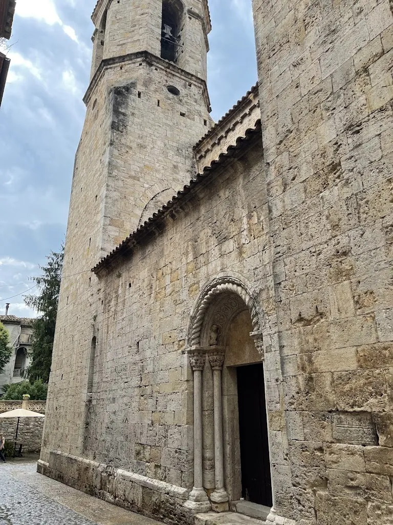 La Porta Petita_Besalú_slider_image_3