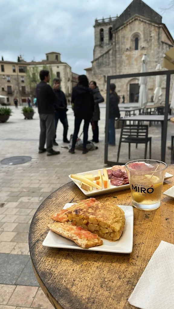 Cheryl H._Quina Llauna Besalú_Besalú_review