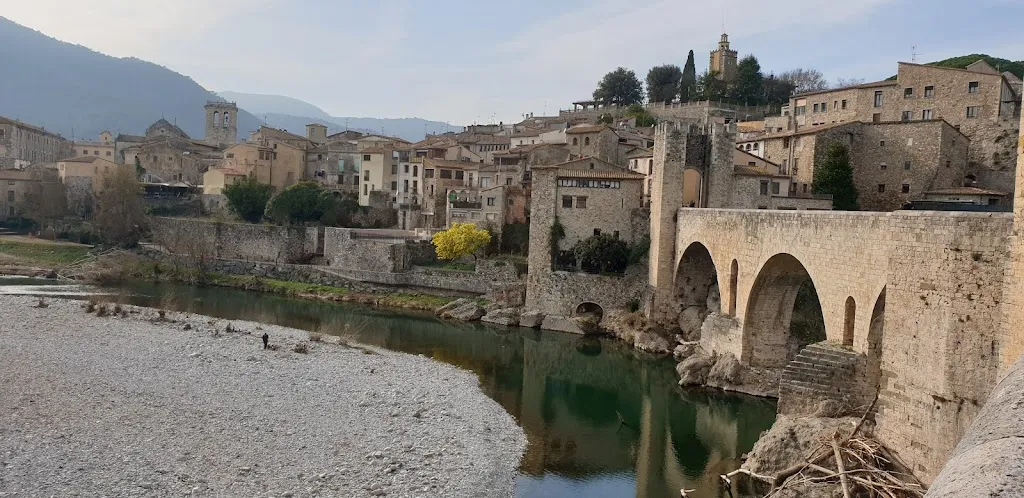 i rayc_Ca La Nídia | Besalú_Besalú_recensione