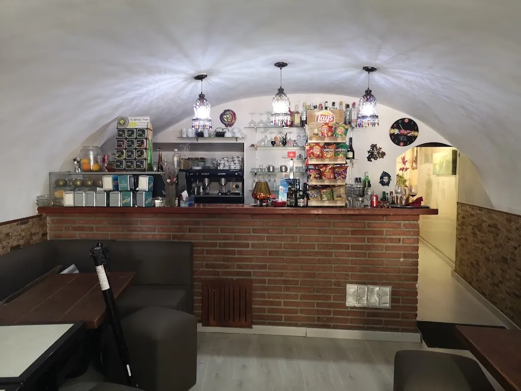 Bar Restaurant Els Roures_Besalú_slider_image_1