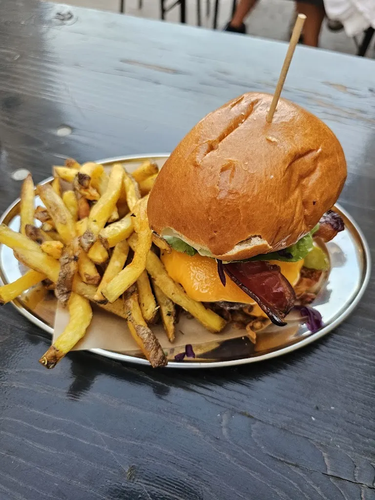 Mark Breen_Hopsters Restaurant_Besalú_recensione