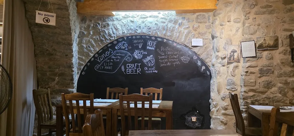 Pizzeria La Roda Groga_Besalú_slider_image_3