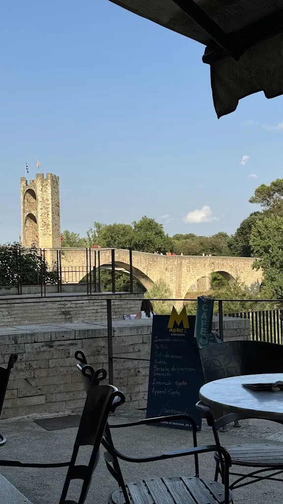 Emil Kayak_10 deL Pont Café Bar Bistro_Besalú_review