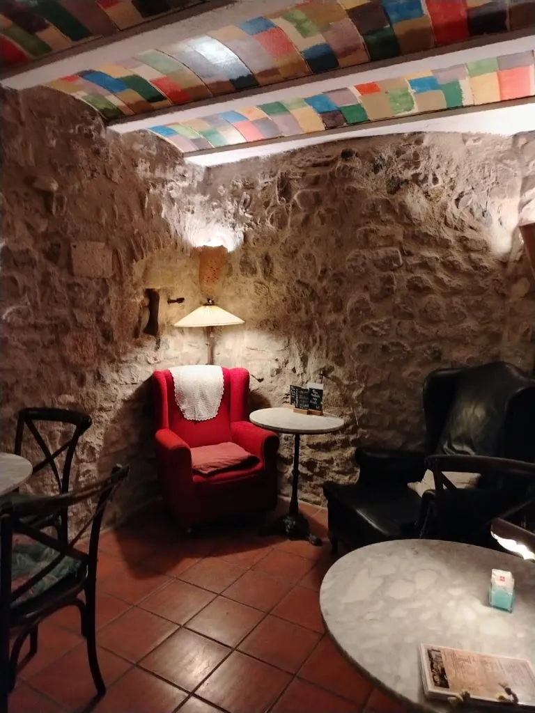 Elisa VB_10 deL Pont Café Bar Bistro_Besalú_review