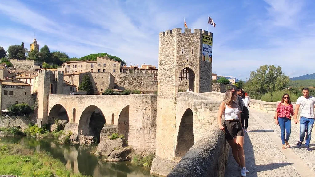 Besalú Doner kebab y pizza house_Besalú_slider_image_3