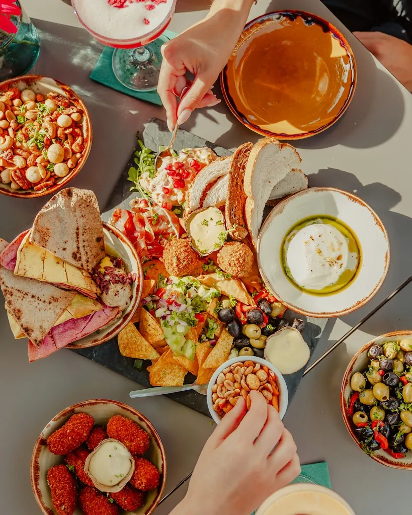 De Botanist - Bar & Kitchen_Breda_slider_image_3