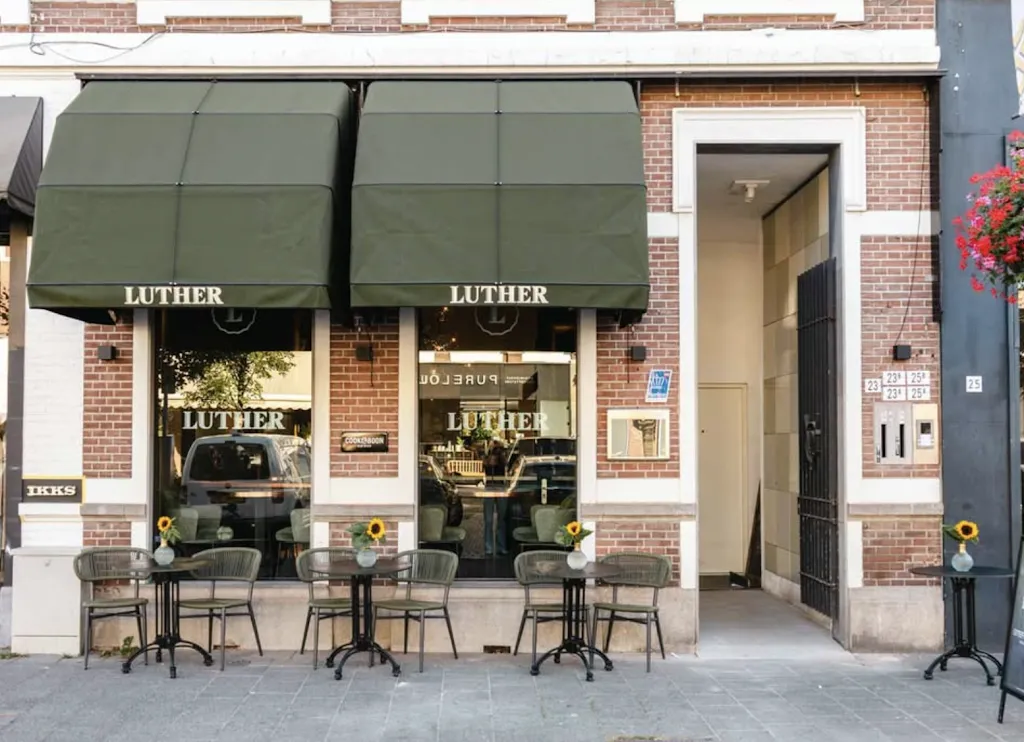 Luther Breda_Breda_slider_image_3