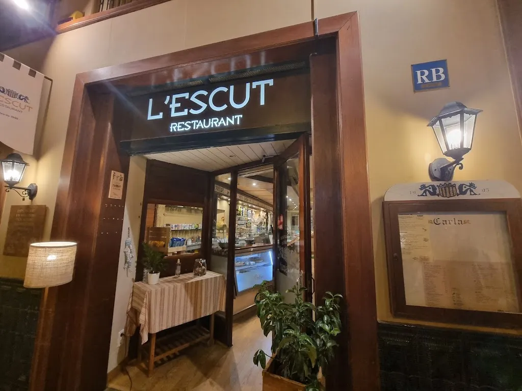 Lyubomira Mihaylova_Restaurant L'Escut Cuina mediterrània_Bisbal dEmpordà La_review