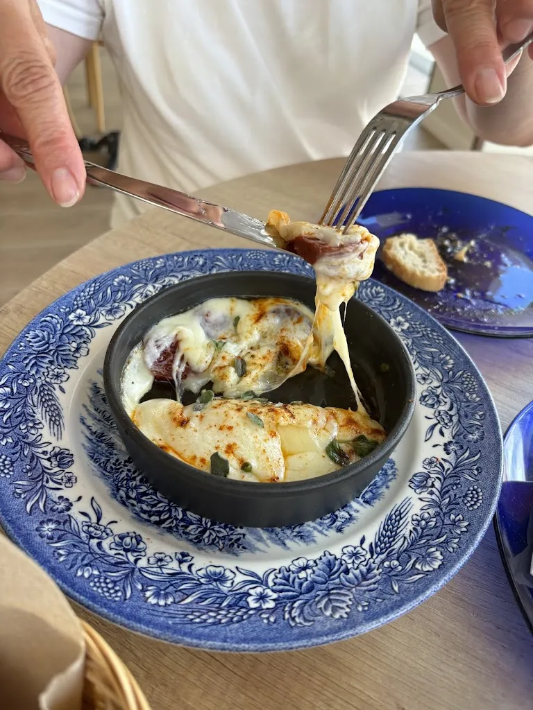 Ksenia Korobeynikova_Vint-i-nou Gastrobar_Bisbal dEmpordà La_review