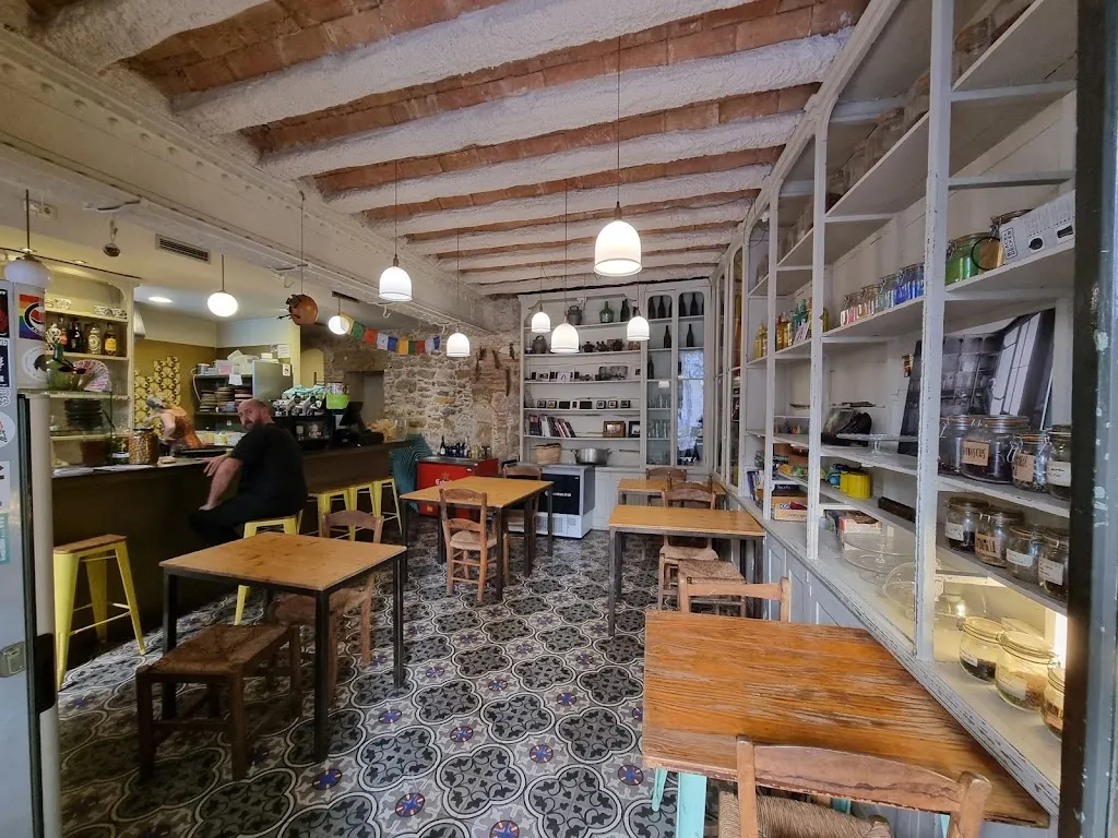 Ca la Pilar Dumingu restaurant in Bisbal dEmpordà La