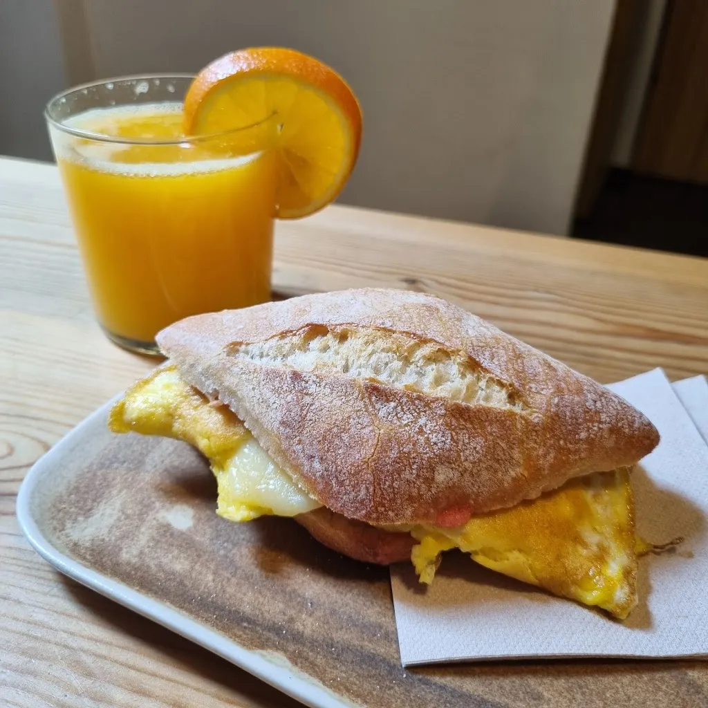 BOUQUET_Bisbal dEmpordà La_slider_image_2