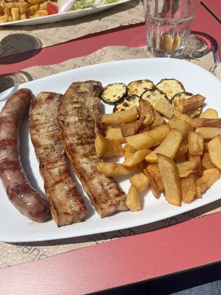 Rocio Aguilera_Cafeteria El Rec_Bisbal dEmpordà La_review