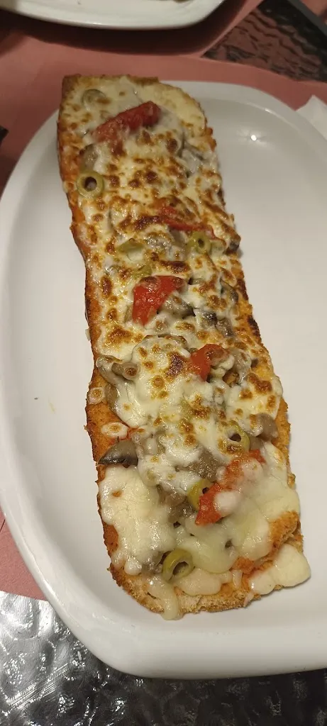 El Passeig_Bisbal dEmpordà La_slider_image_3