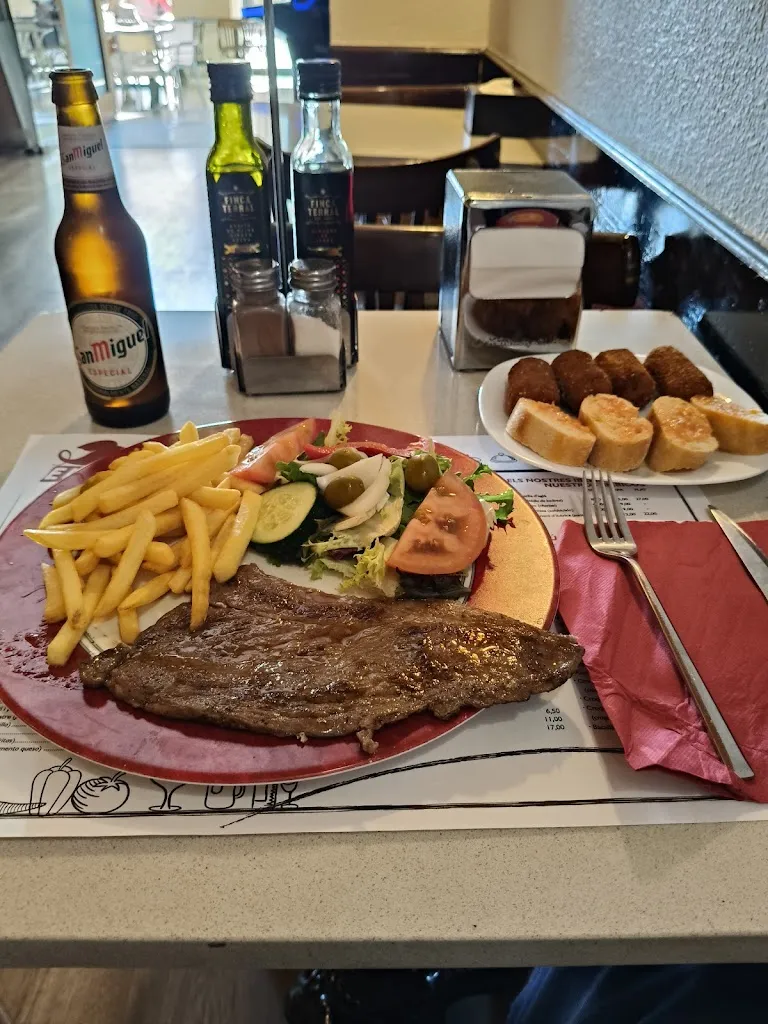 Soy yo_Cafeteria El Drac_Bisbal dEmpordà La_review