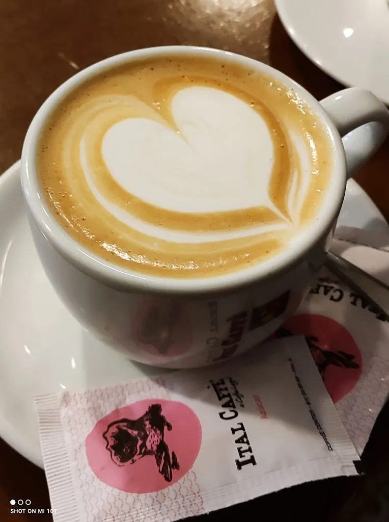 Cafetería Capri restaurant in Bisbal dEmpordà La