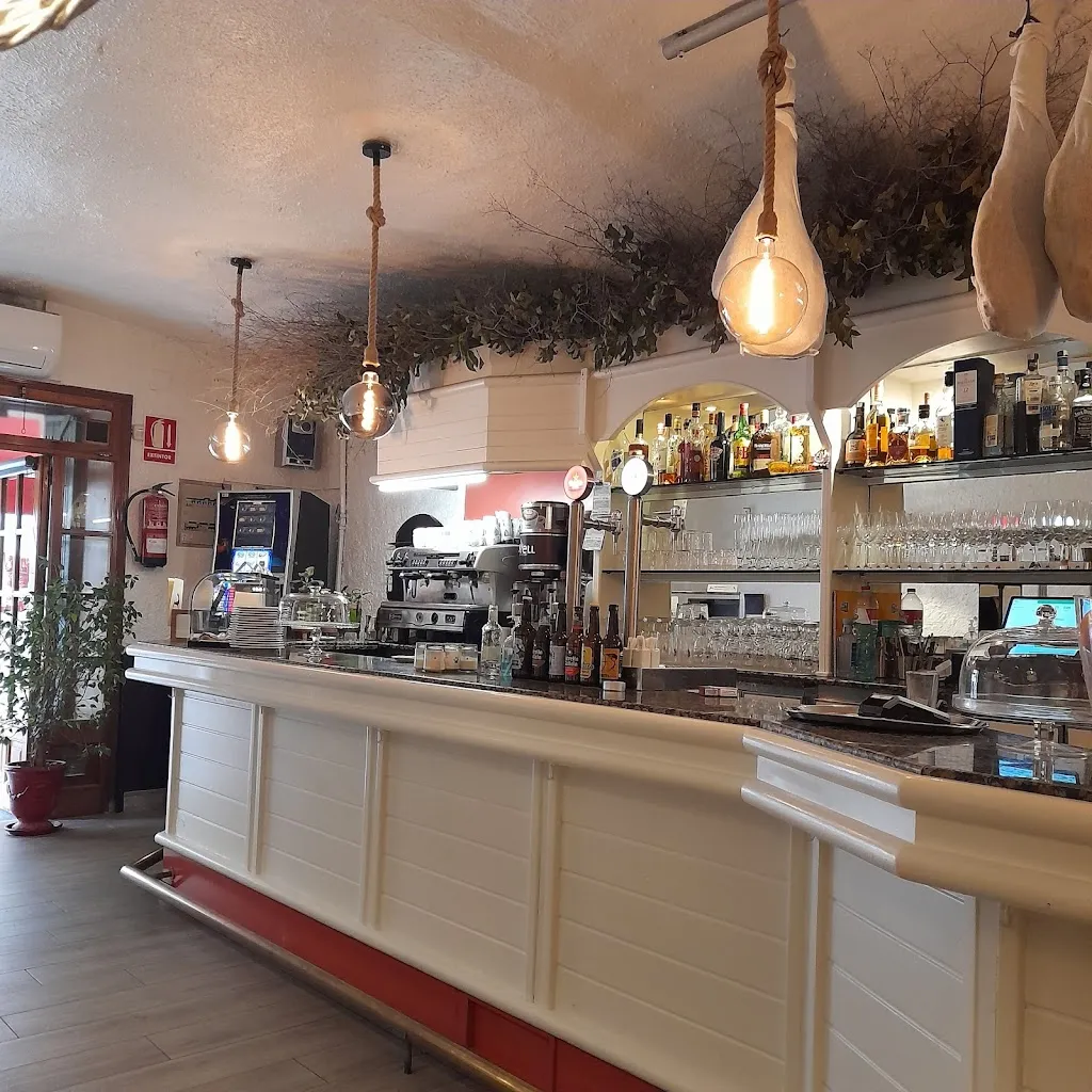 Bar Muntanya El Trampolí restaurant in Bisbal dEmpordà La