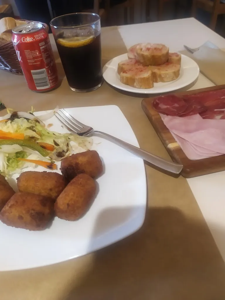 Radek_Bar Restaurant Can Vilà_Cabanelles_review