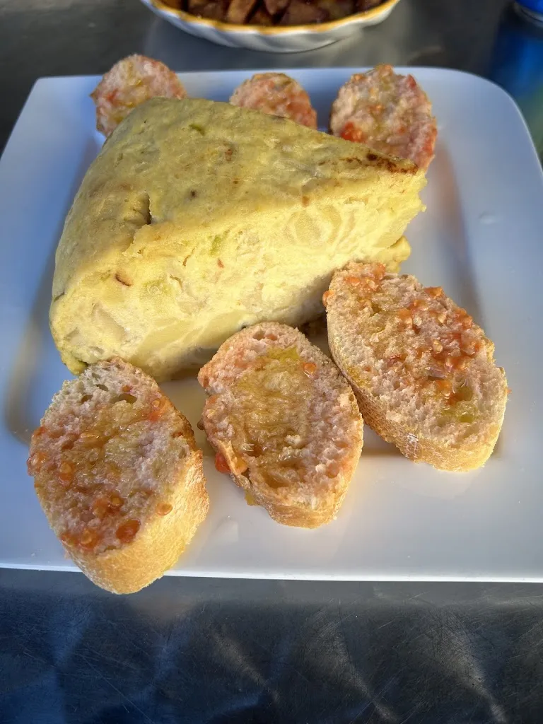 Sandra Ramirez Olivares_Vila's Bar_Campdevànol_review