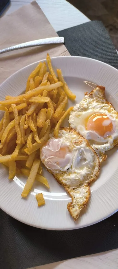 Cristina Espinosa_Restaurant del Tir (Club Gavarres Campllong)_Campllong_review