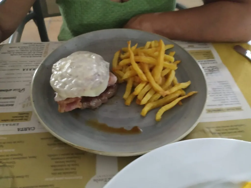 Menu_Restaurant - Hostal Esteba_Caldes de Malavella_image_9