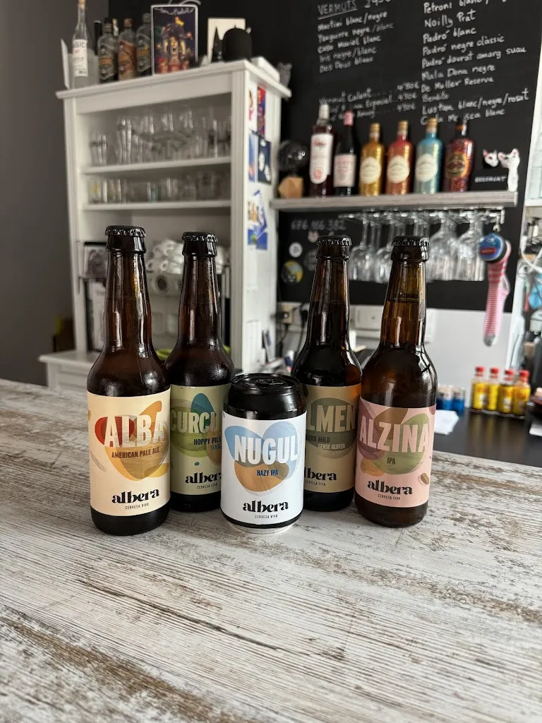 La Gata Maula Vermuteria_Caldes de Malavella_slider_image_3