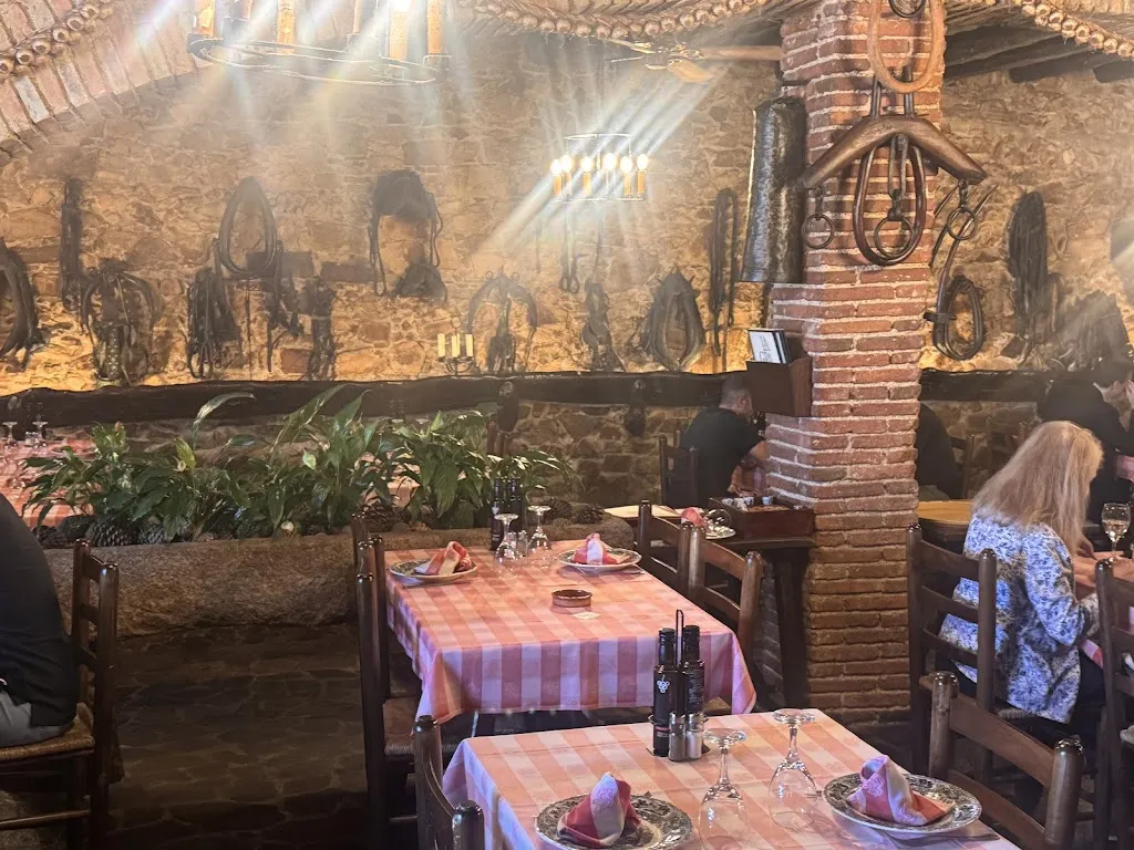 Restaurant Hostal de la Granota_Caldes de Malavella_slider_image_3