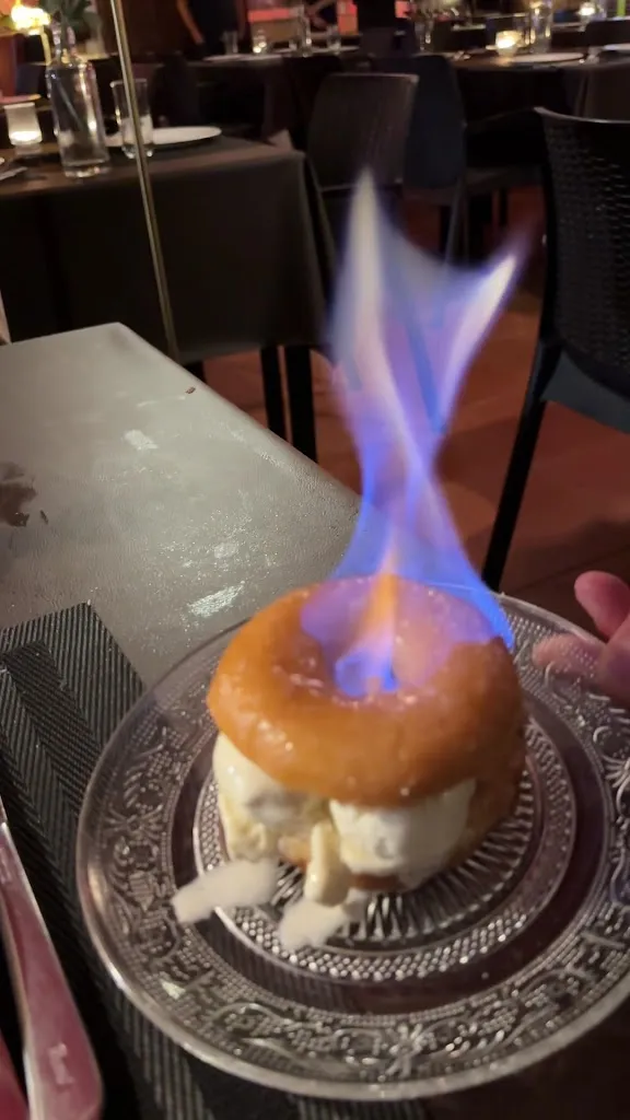 Sunny-Sury Popa_Sa Lola_Blanes_review