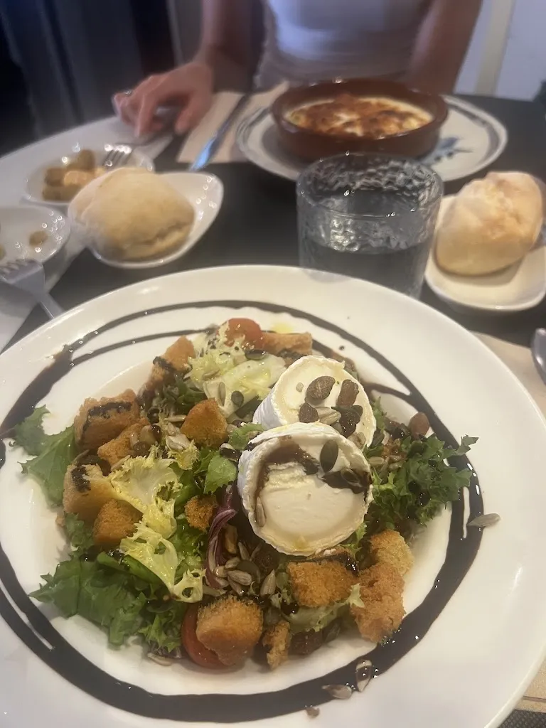 Jakub Lelo_Moments_Blanes_review