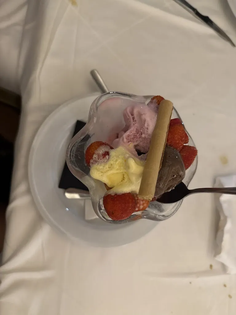 Atifa Naif_Restaurant Buggy_Blanes_recensione