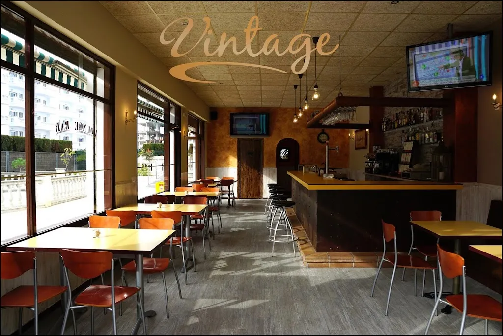 Vintage_Blanes_slider_image_1