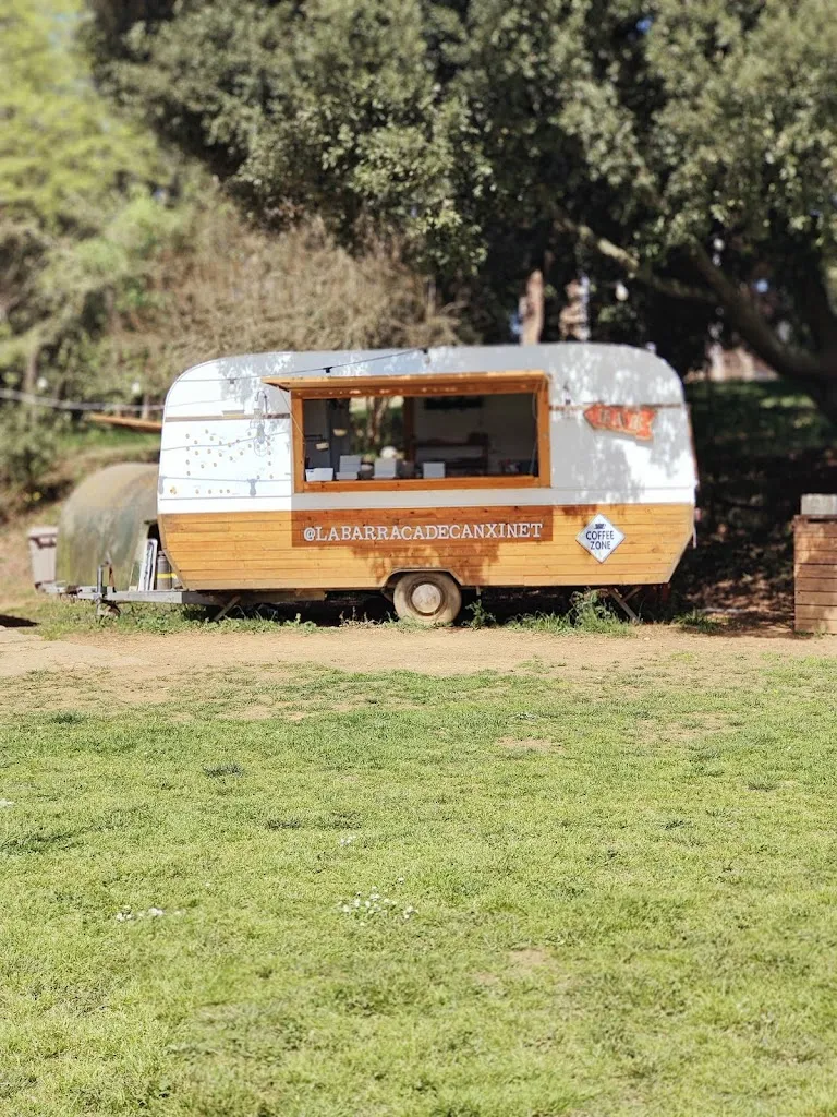 Adrian Tschanz_La Barraca de Can Xinet_Canet dAdri_review