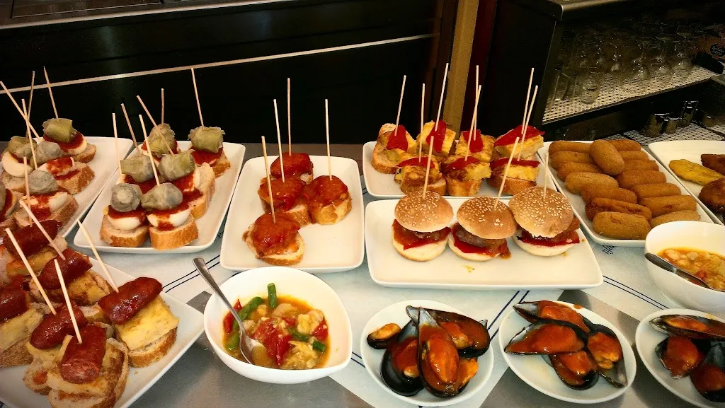 Restaurant Can Tomàs_Cantallops_slider_image_2