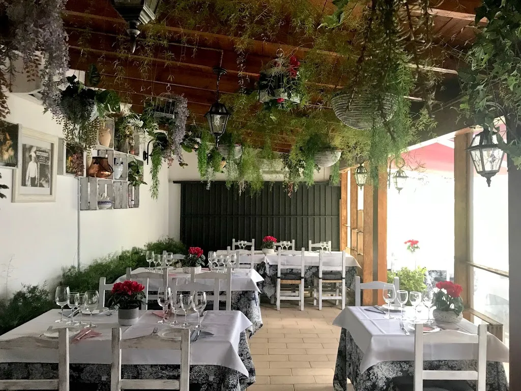 Restaurant Cal Ton Vell restaurant in Cantallops