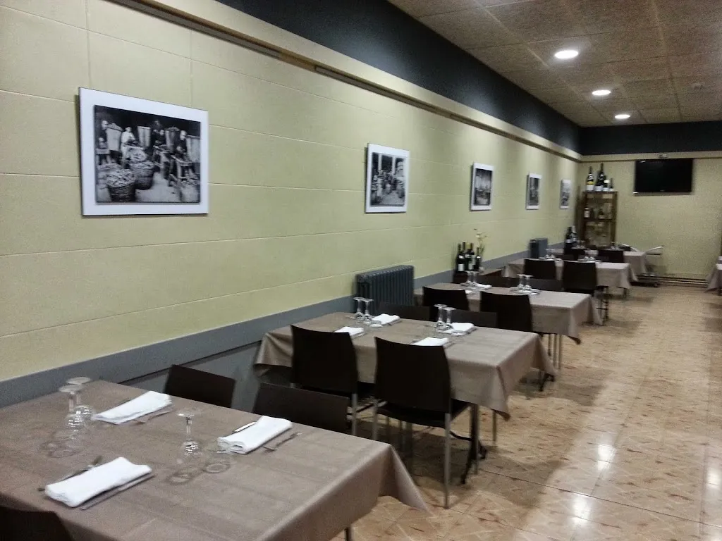 Restaurant Bar Centre Recreatiu Cassanenc_Cassà de la Selva_slider_image_1