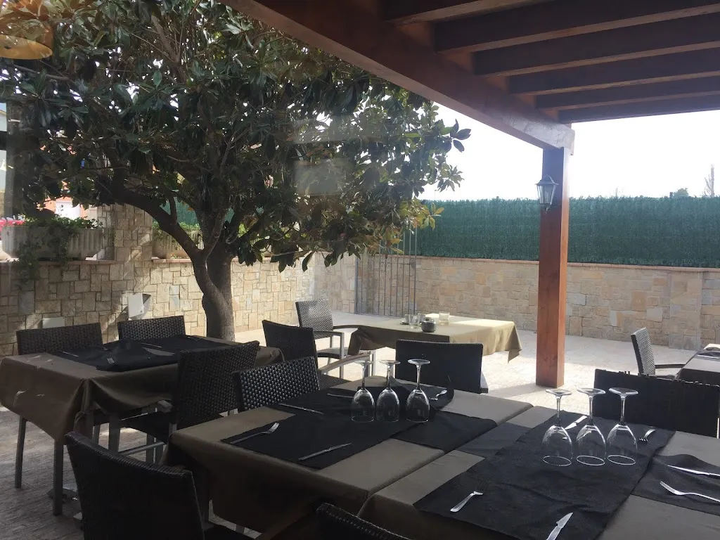 Restaurant Can Tià_Calonge_slider_image_1