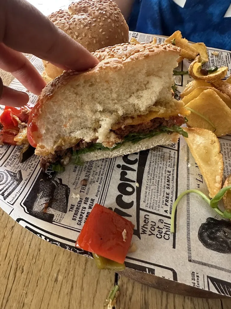 Mira Patel_Bistro 37 Calonge_Calonge_review