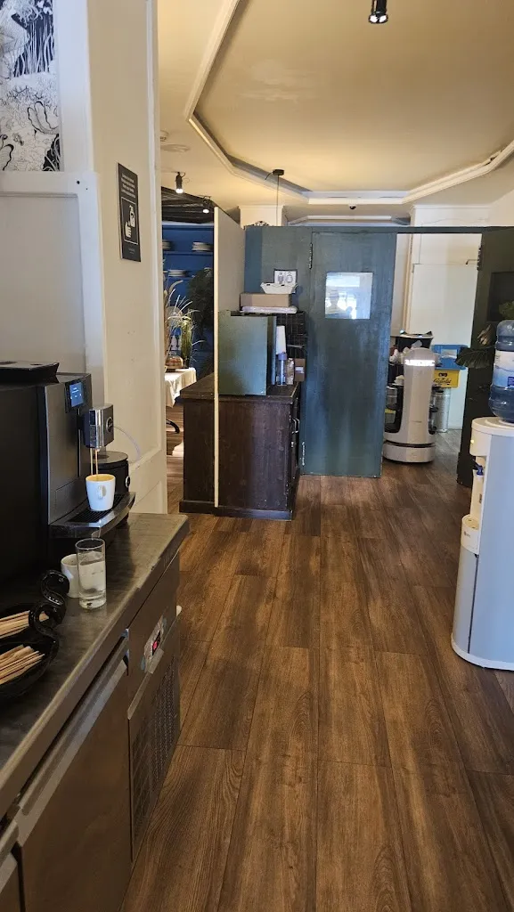 Guillaume R_La Salsa_Calonge_review