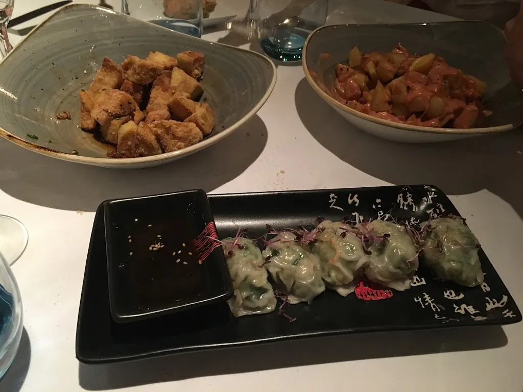 Lorena_La Salsa_Calonge_review