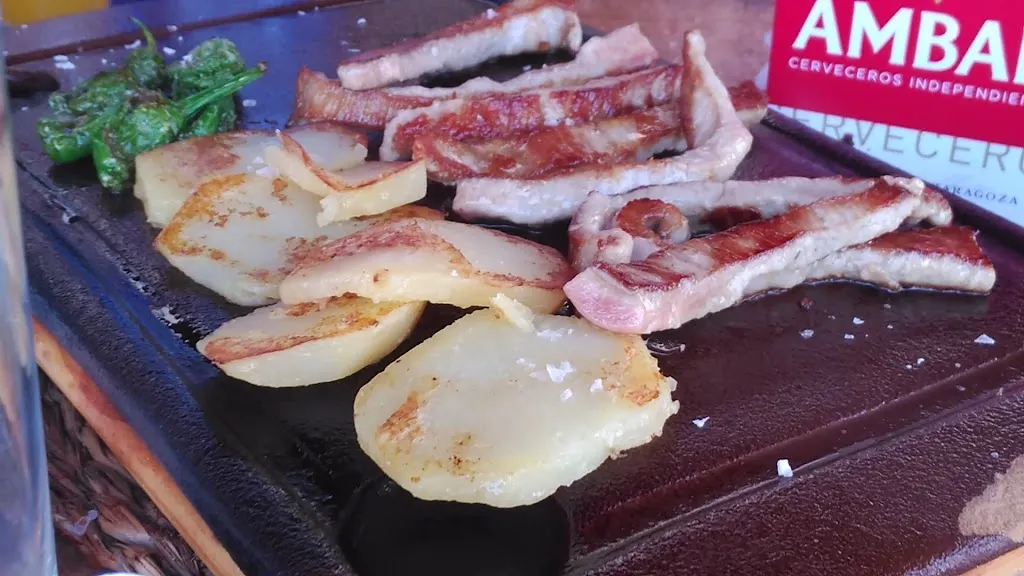 La Villa TAPAS & VINOS._Villarrobledo_slider_image_2