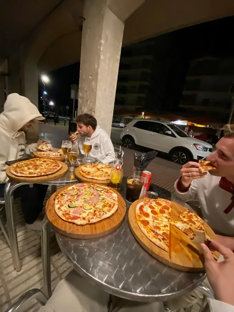 Santi Trujillo_MARTARITA Pizzería & Vermutería Sant Antoni de Calonge_Calonge_review