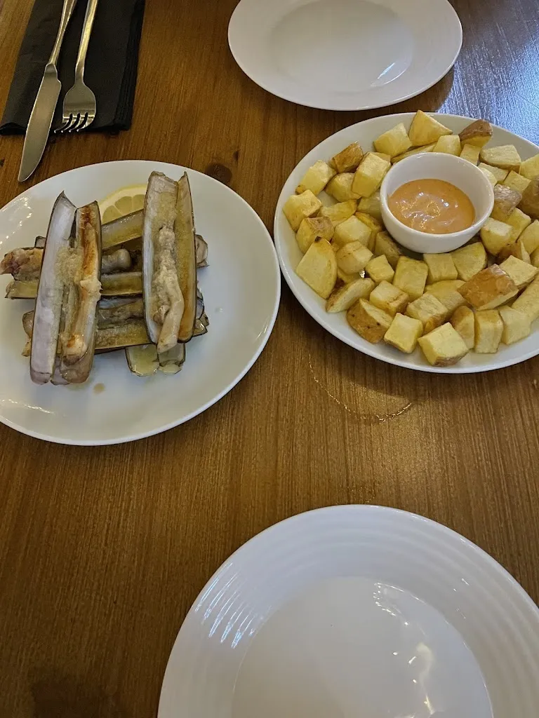 Kaya Sahin_Tiramisú Cadaqués_Cadaqués_review