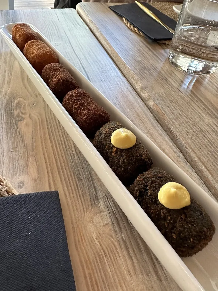 Jurica Grosinger_Ses Paelles de Cadaqués_Cadaqués_review