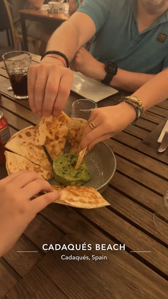 Kim Makkinga_Cadaq’s_Cadaqués_review