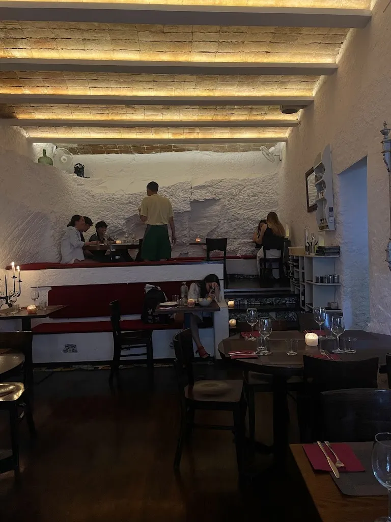 Jane Kavinsky_Celeste_Cadaqués_review