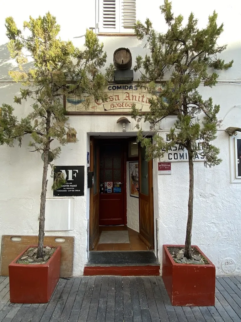 Son DO PHAN_CASA ANITA_Cadaqués_recensione