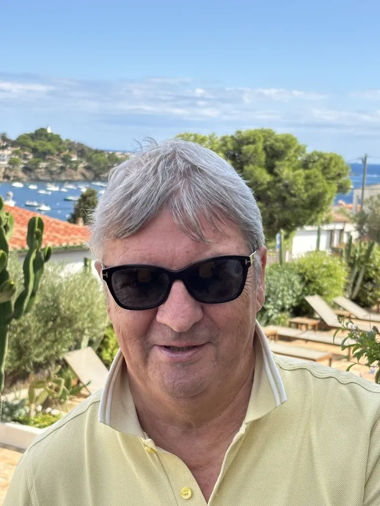 Gary Lysaght_S'estrop Restaurant_Cadaqués_recensione