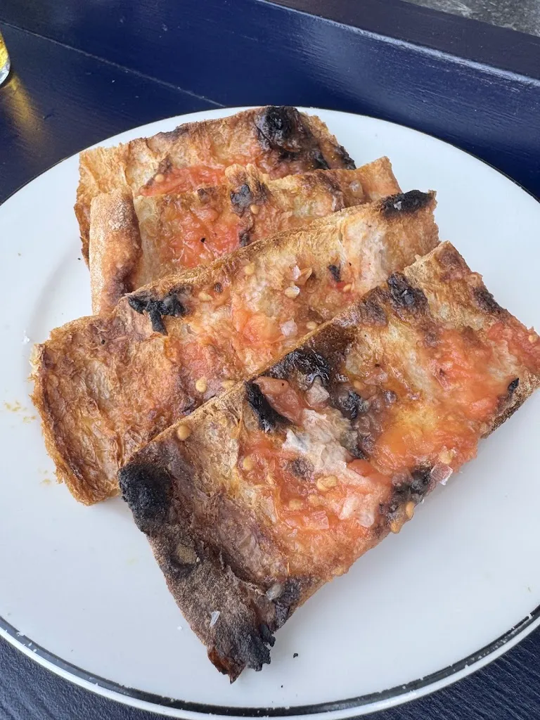 Mayra Rodríguez_Batalla Taberna Marinera_Cadaqués_review