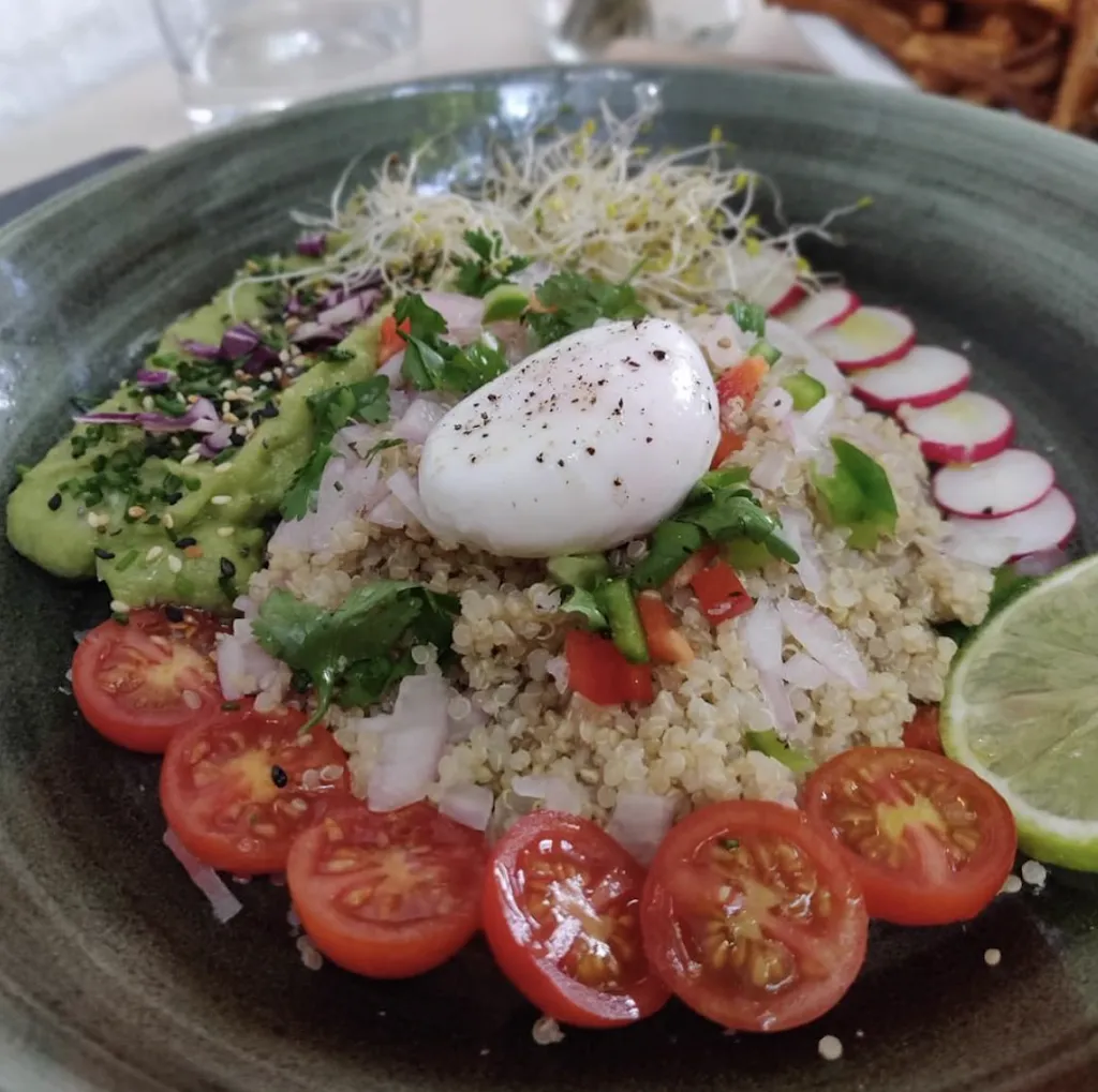 RAVIYU_Cadaqués_slider_image_3