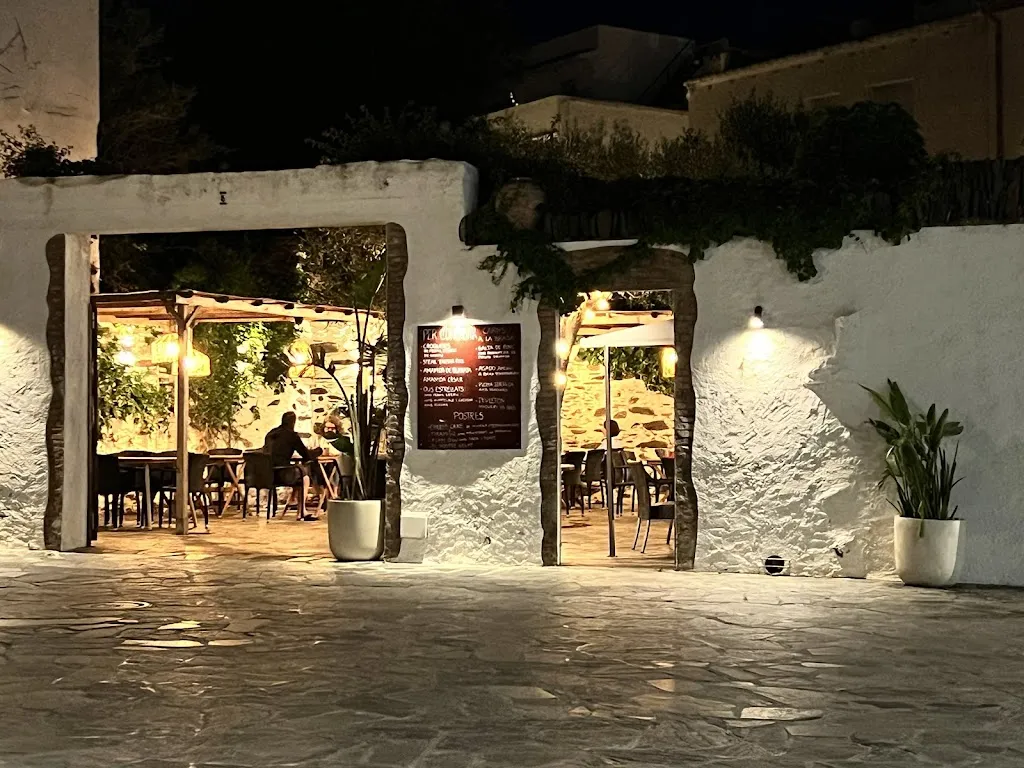 Kristi Baumbach_Merder_Cadaqués_recensione