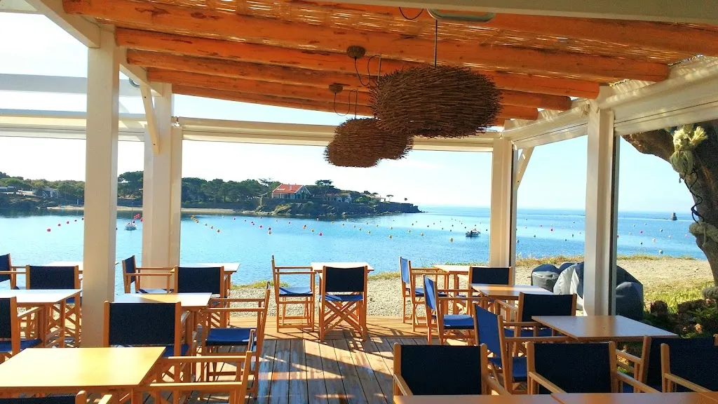 La Sal Es Xiringuito Ses Oliveres restaurant in Cadaqués